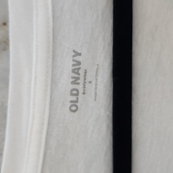 2 white shirts for price of 1 - Picture 5 of 5